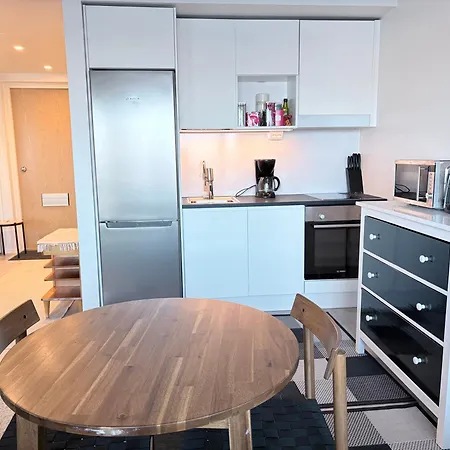 Scandinavian Balcony Studio Tikkurila Easy Airport Access *