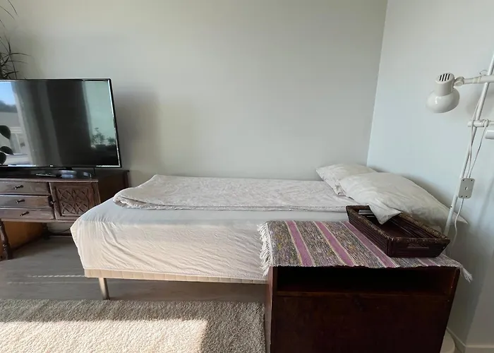 Scandinavian Balcony Studio Tikkurila Easy Airport Access Lejlighed Vantaa