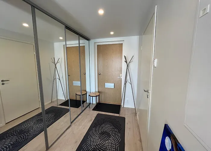 Scandinavian Balcony Studio Tikkurila Easy Airport Access Vantaa