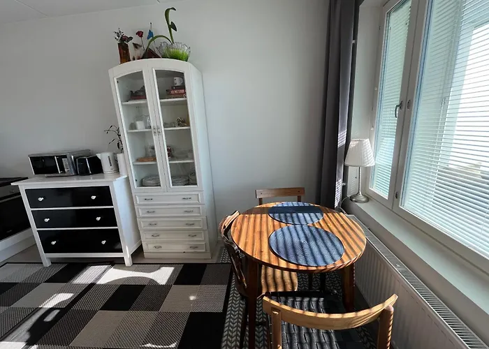 Scandinavian Balcony Studio Tikkurila Easy Airport Access Vanda